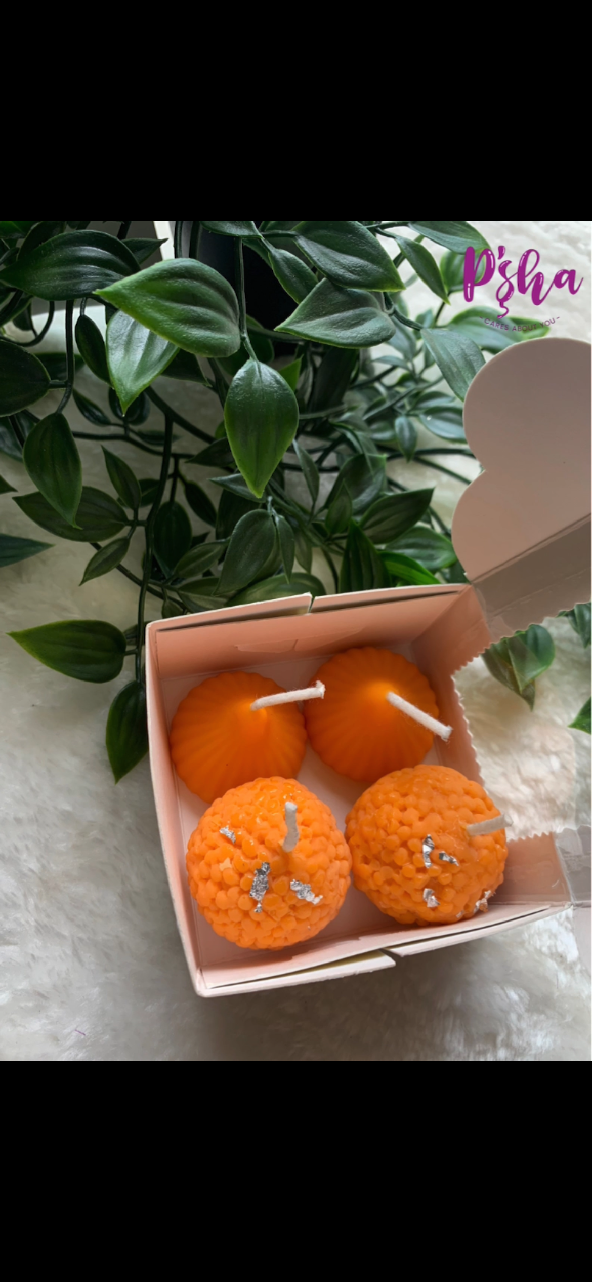 MoMo (2 Motichoor- 2 Modak) candles